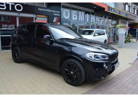 BMW X5 (2024-02-23T00:00:00.000Z)