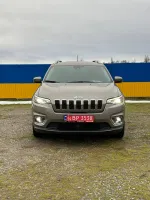 Jeep Cherokee image 2