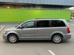 Chrysler Town&Country image 4