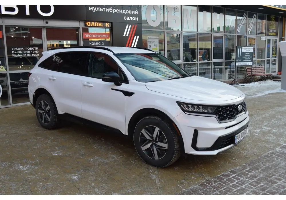 Kia Sorento image 1