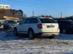 Skoda Octavia Scout image 3