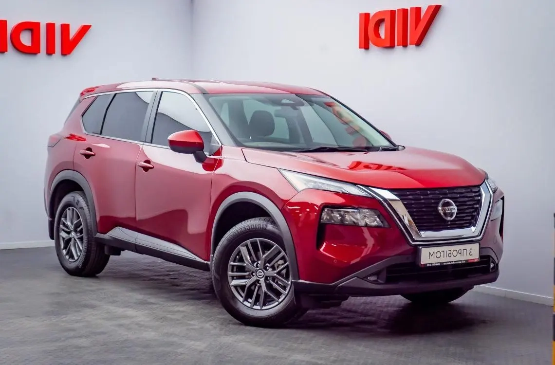 Nissan Rogue image 1