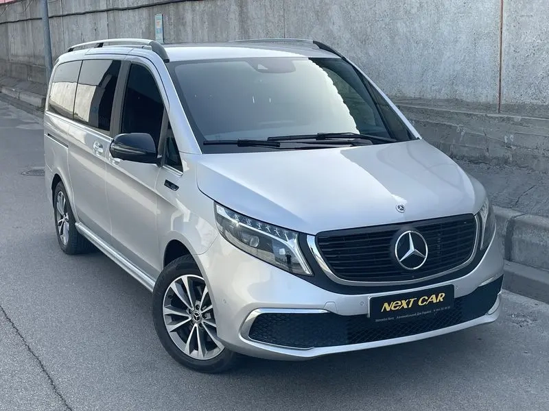 Mercedes-Benz EQV image 1