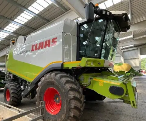 CLAAS Lexion 560 (2024-08-05T00:00:00.000Z)