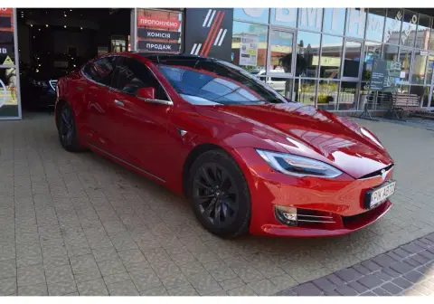 Tesla Model S (2024-03-04T00:00:00.000Z)
