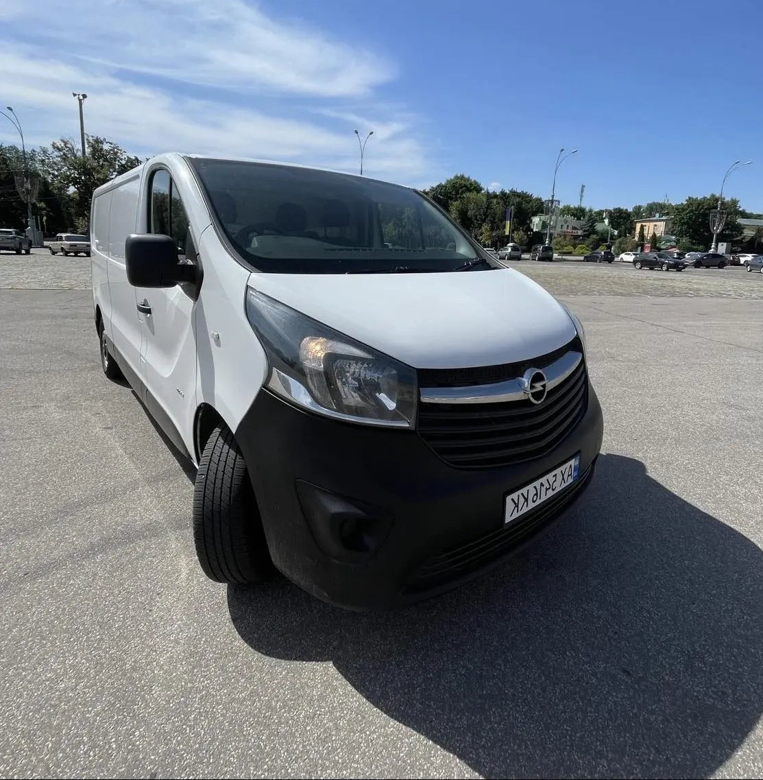 Opel Vivaro image 1