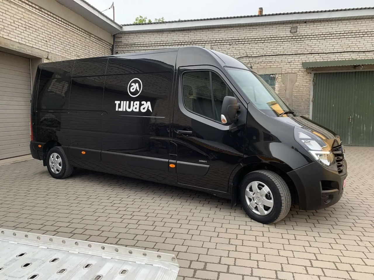 Opel Movano image 1