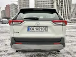 Toyota RAV4 image 8