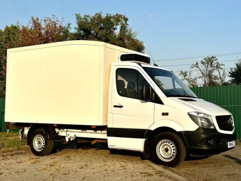 Mercedes-Benz Sprinter (2023-11-27T00:00:00.000Z)