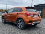 Mitsubishi Outlander Sport image 3