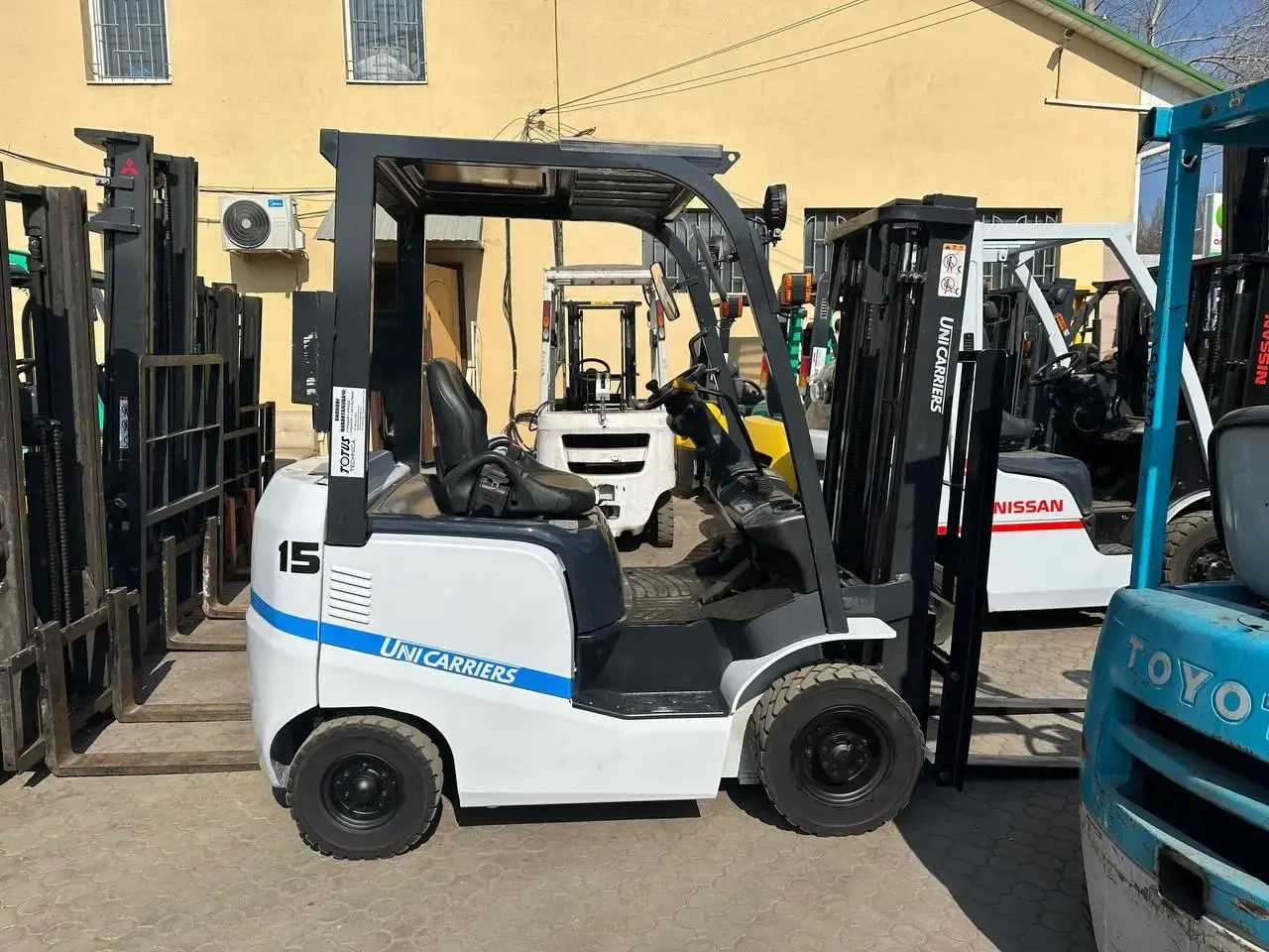 Nissan-Unicarriers Nissan-Unicarriers image 1