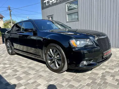 Chrysler 300 (2024-05-23T00:00:00.000Z)