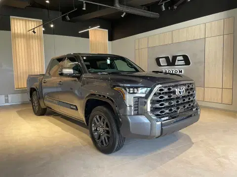 Toyota Tundra Platinum (2023-10-06T00:00:00.000Z)