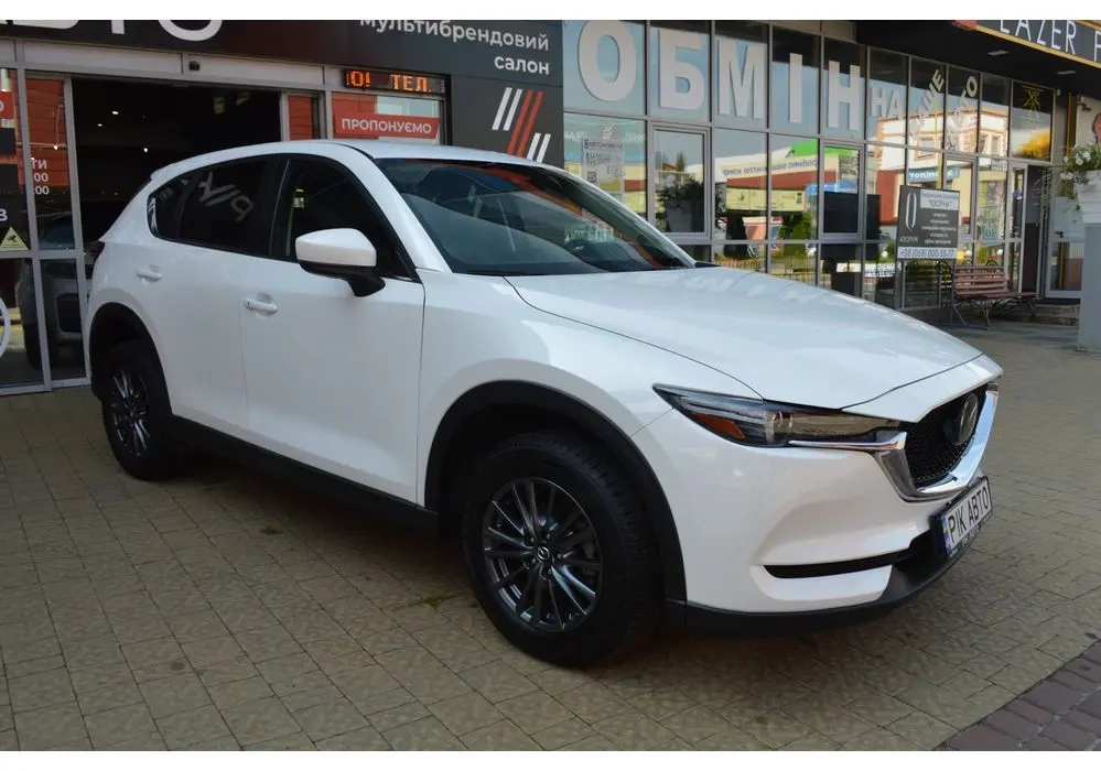 Mazda CX-5 image 1
