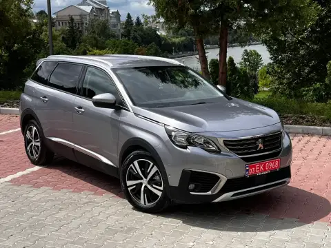 Peugeot 5008 (2024-08-14T00:00:00.000Z)