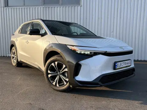 Toyota bZ4X (2025-03-01T00:00:00.000Z)
