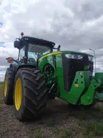 John Deere 8360R image 1