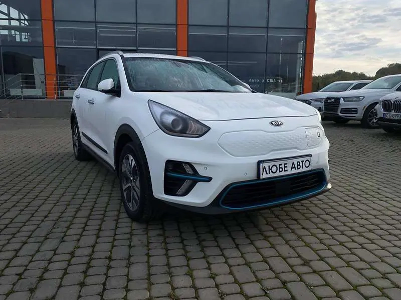 Kia Niro image 1