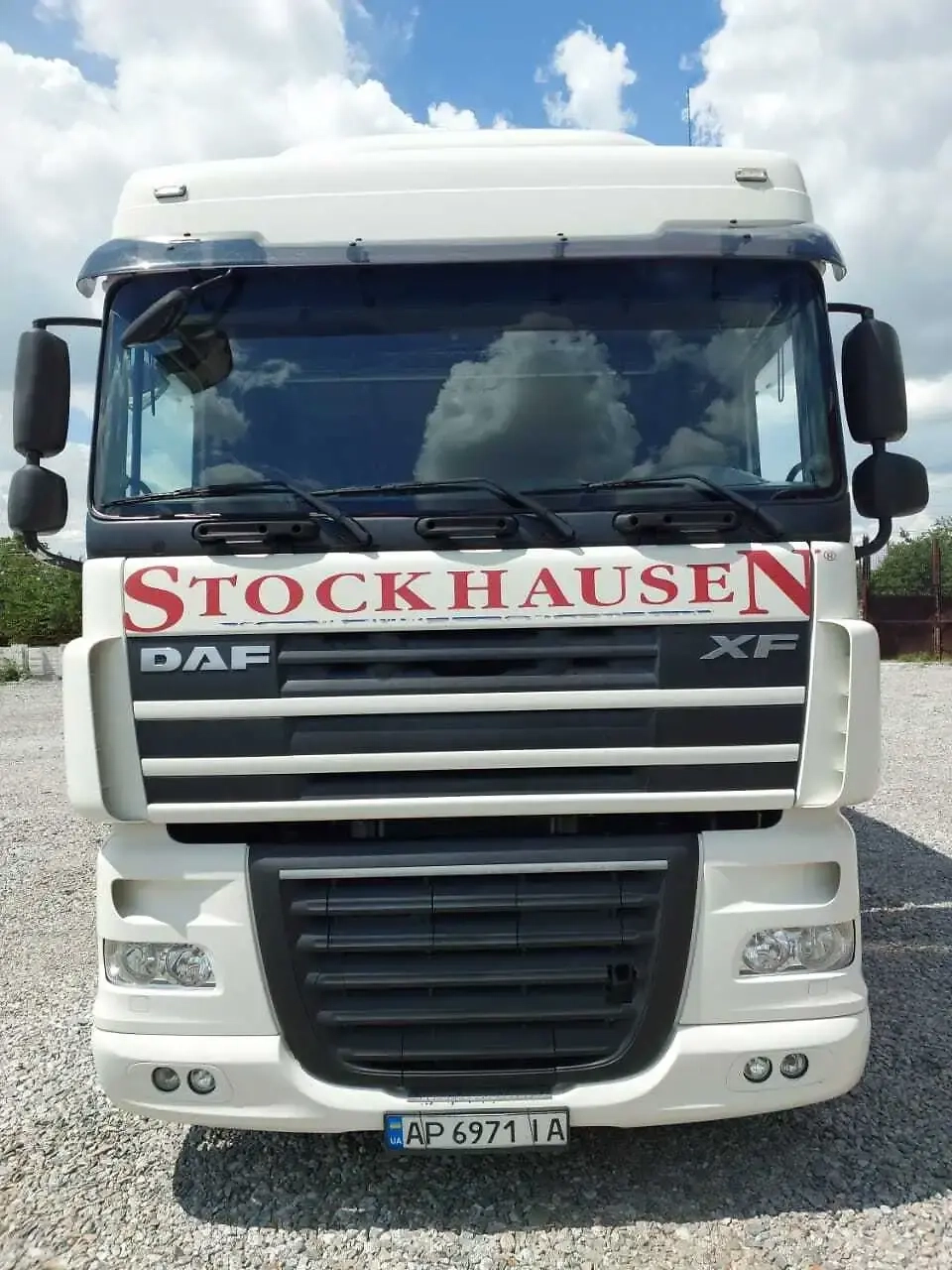 DAF XF 105 image 1