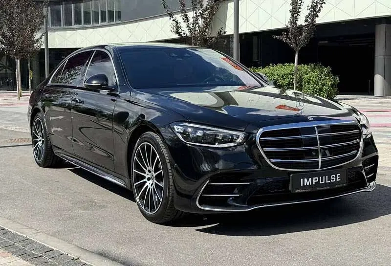 Mercedes-Benz S-Class image 1