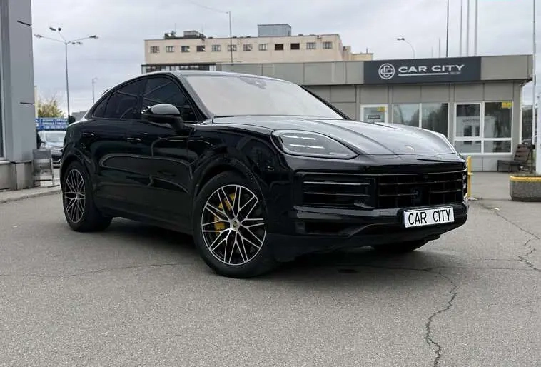 Porsche Cayenne image 1