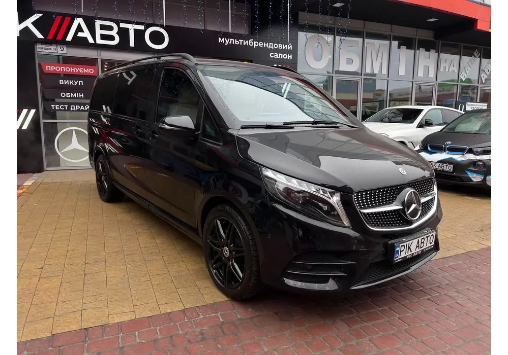 Mercedes-Benz V-Class image 1