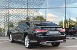 Lexus LS500h image 3