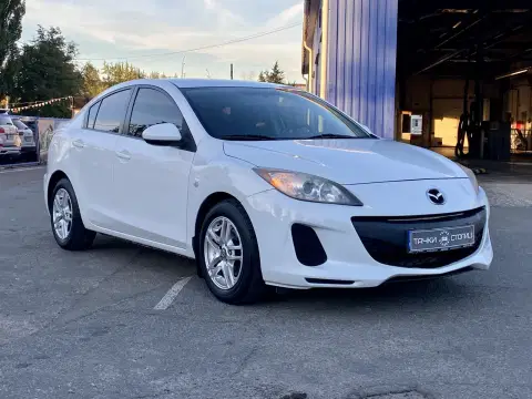 Mazda 3 (2024-11-21T00:00:00.000Z)