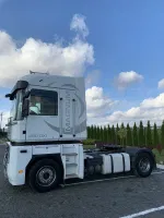 Renault Magnum image 4