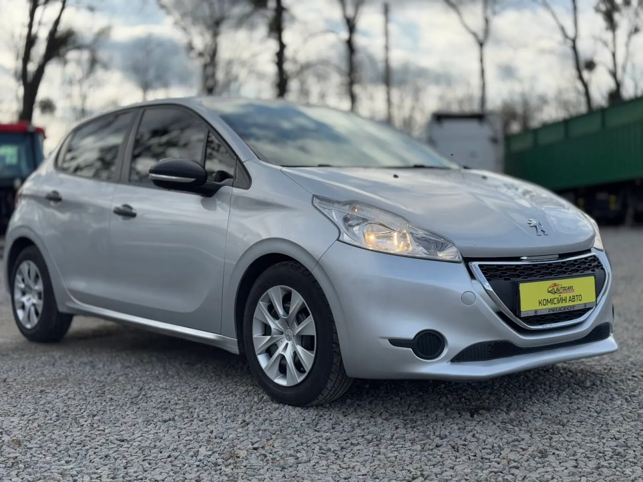 Peugeot 208 image 1