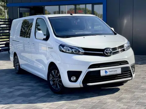 Toyota ProAce (2023-12-11T00:00:00.000Z)
