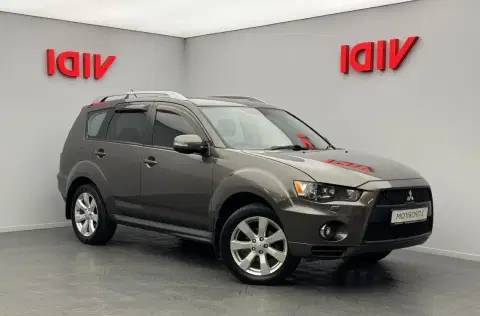 Mitsubishi Outlander (2024-09-12T00:00:00.000Z)