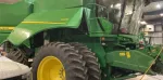 John Deere S670 image 2