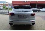 Porsche Cayenne image 3
