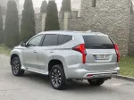 Mitsubishi Pagero image 2