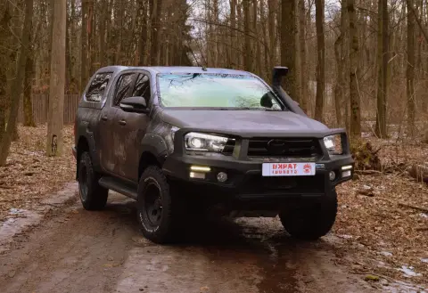 Toyota Hilux (2024-02-09T00:00:00.000Z)