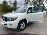 Toyota Land Cruiser image 3