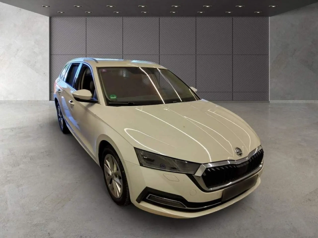 Skoda Octavia image 1
