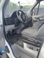 Mercedes-Benz Sprinter image 8