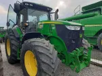 John Deere 7215R image 1