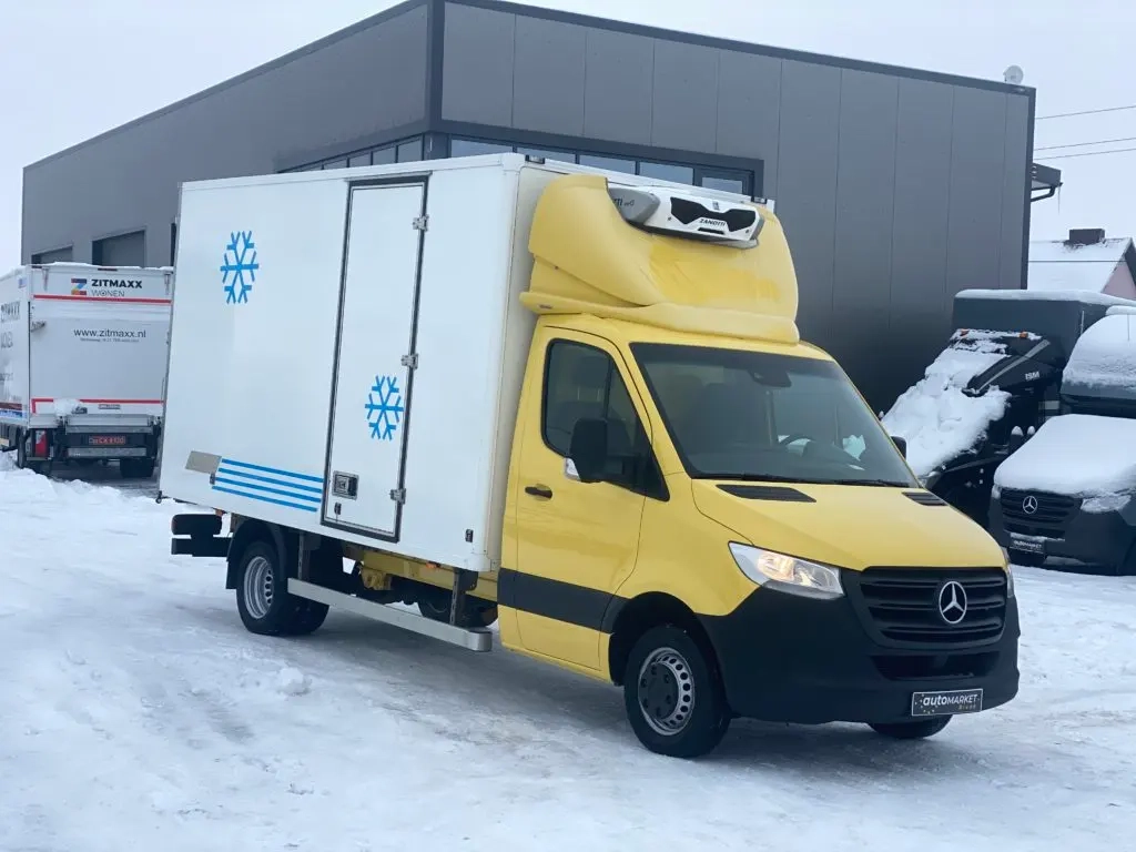 Mercedes-Benz Sprinter image 1