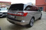Lincoln Navigator image 4