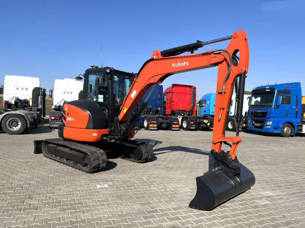 Kubota U55-4 image 1