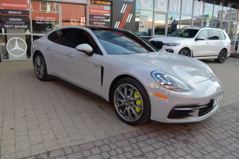 Porsche Panamera (2024-03-20T00:00:00.000Z)