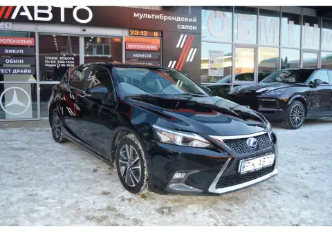 Lexus CT (2024-02-20T00:00:00.000Z)