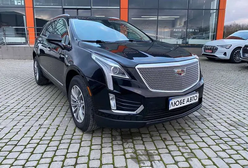 Cadillac XT5 image 1