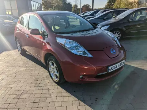 Nissan Leaf (2023-12-12T00:00:00.000Z)