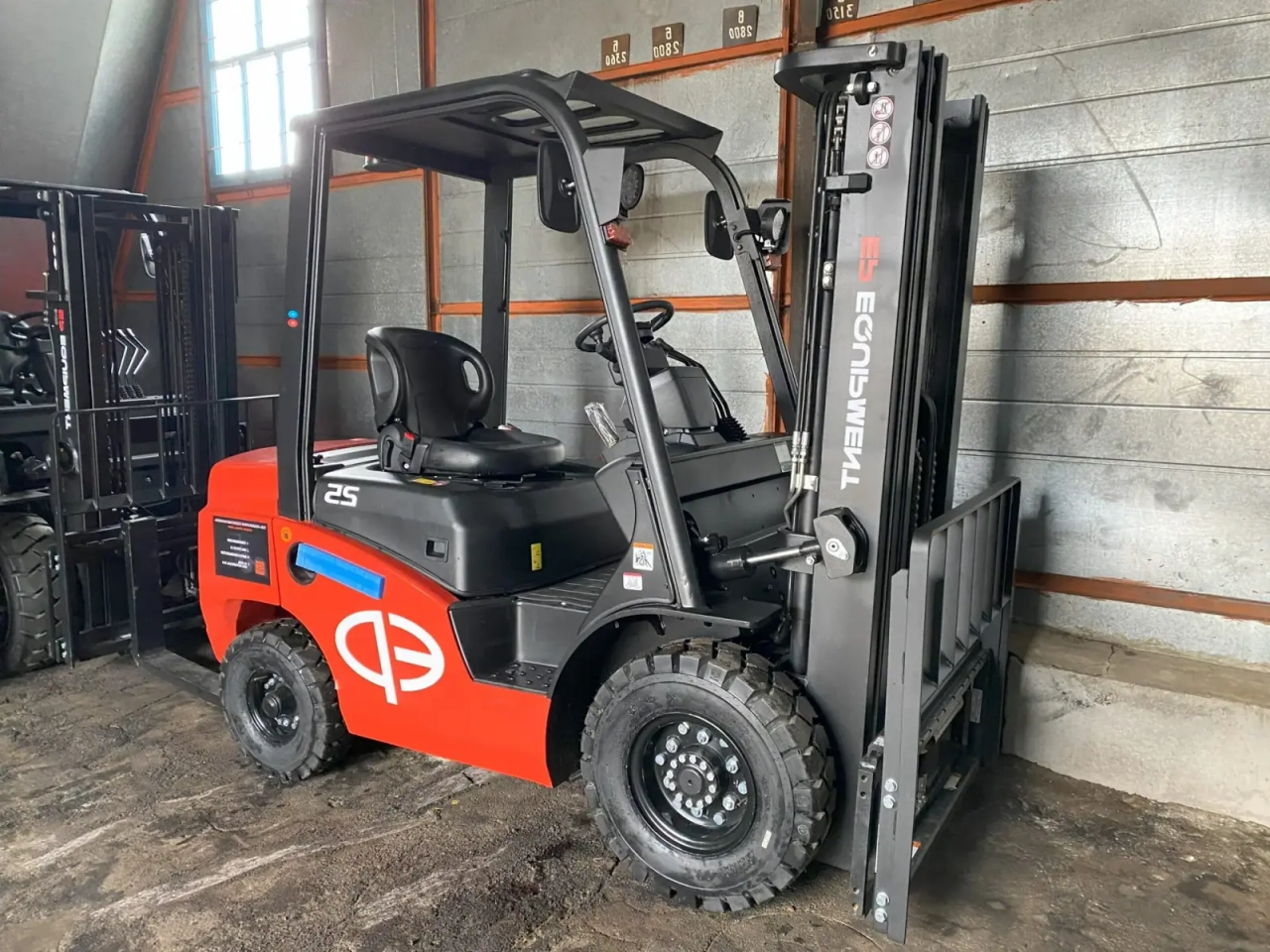 EP Equipment CPCD25T-8 image 1
