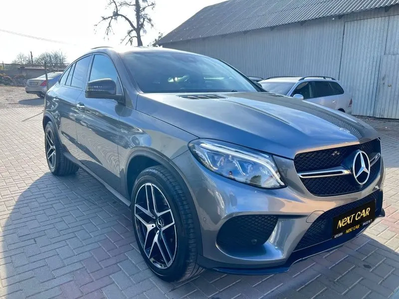 Mercedes-Benz GLE-Class image 1
