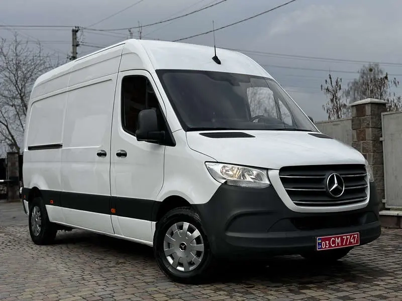 Mercedes-Benz Sprinter image 1
